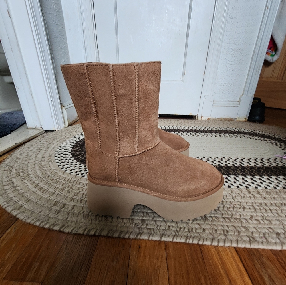 UGG Twin Seam New Height Boots
